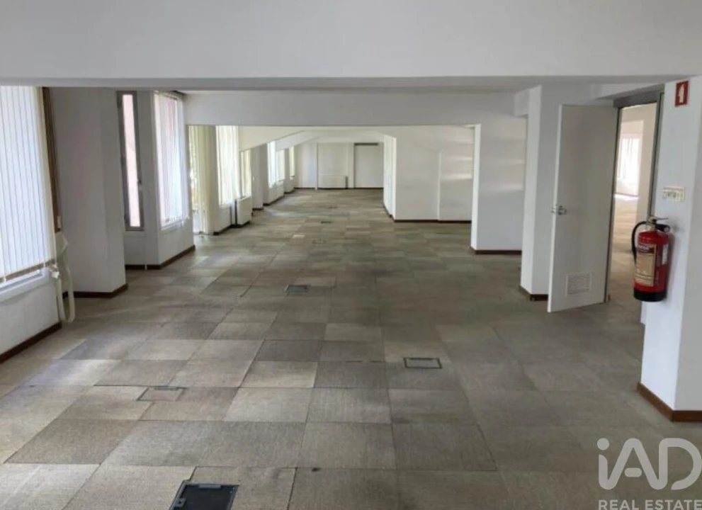 Escritório para Venda em Avenidas Novas Foto 1