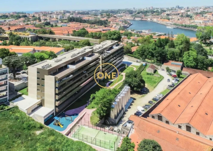 Apartamento T4 para Venda em Santa Marinha e São Pedro da Afurada Foto 2