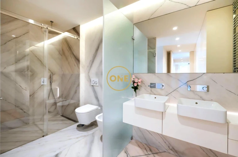 Apartamento T4 para Venda em Santa Marinha e São Pedro da Afurada Foto 30