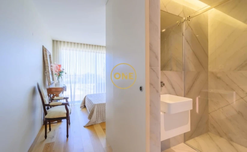 Apartamento T4 para Venda em Santa Marinha e São Pedro da Afurada Foto 26