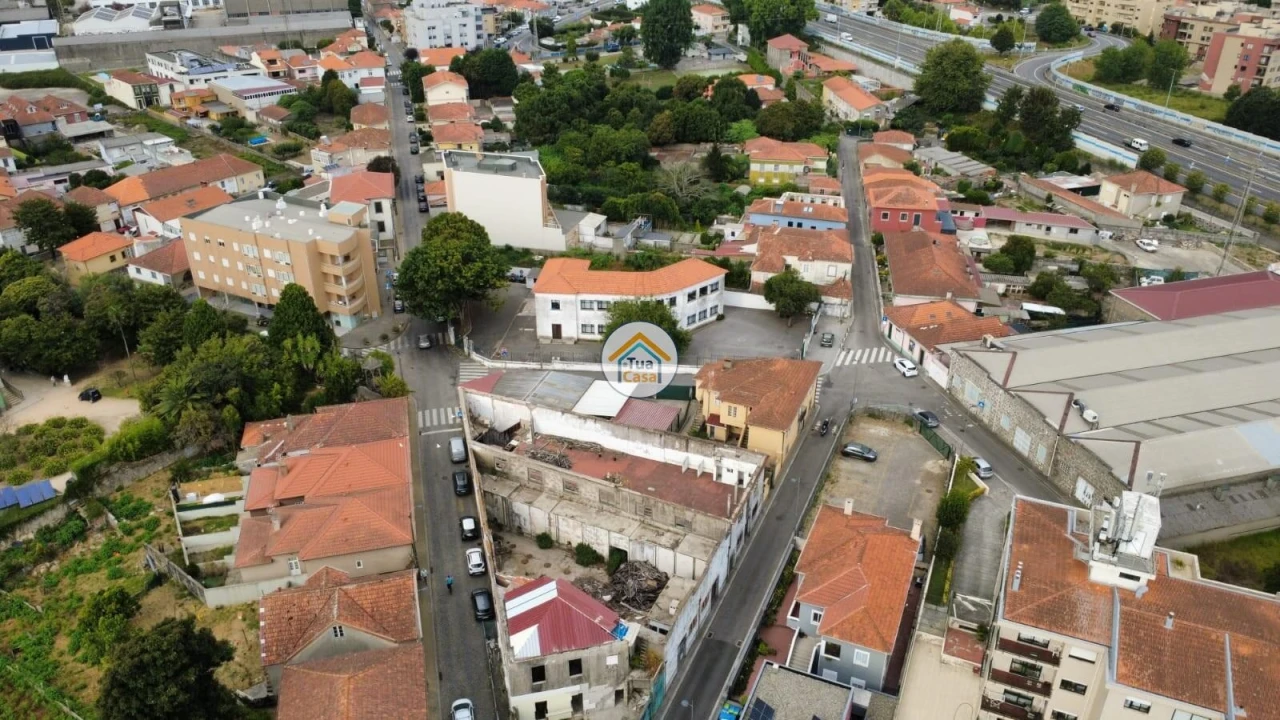 Armazém para Venda em Gulpilhares e Valadares Foto 2