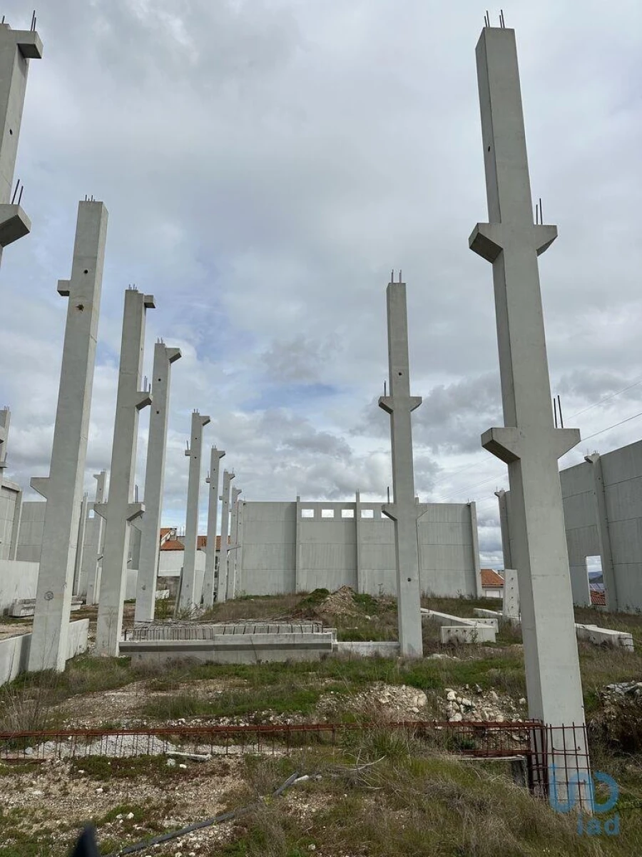 Terreno para Venda em Cepões, Meijinhos e Melcões Foto 4