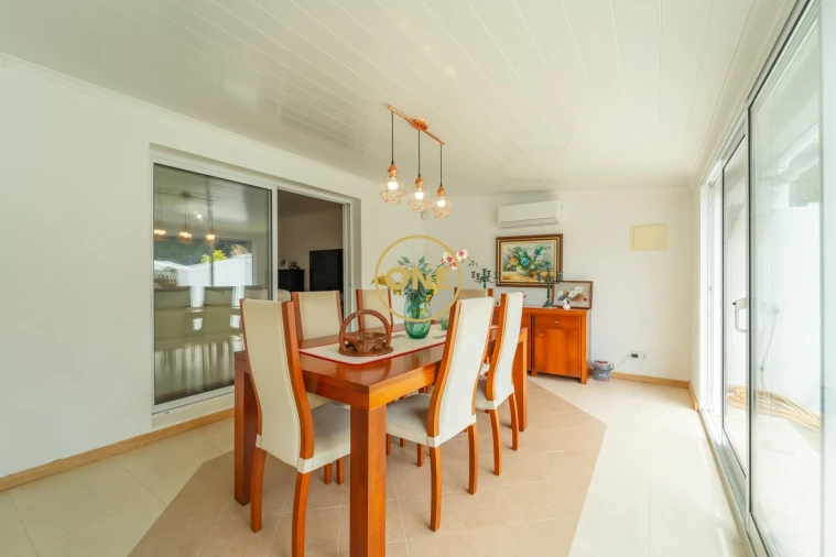 Moradia T3 para Venda em Ponta Delgada (São José) Foto 11