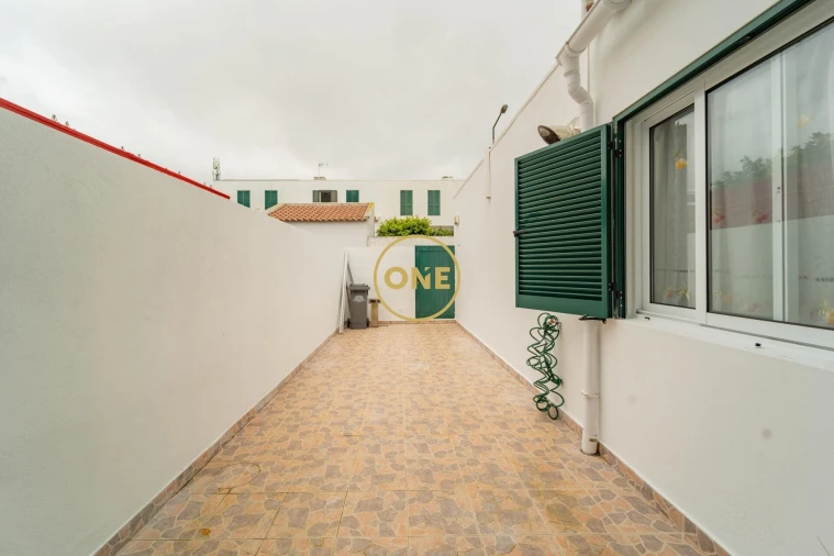 Moradia T3 para Venda em Ponta Delgada (São José) Foto 14