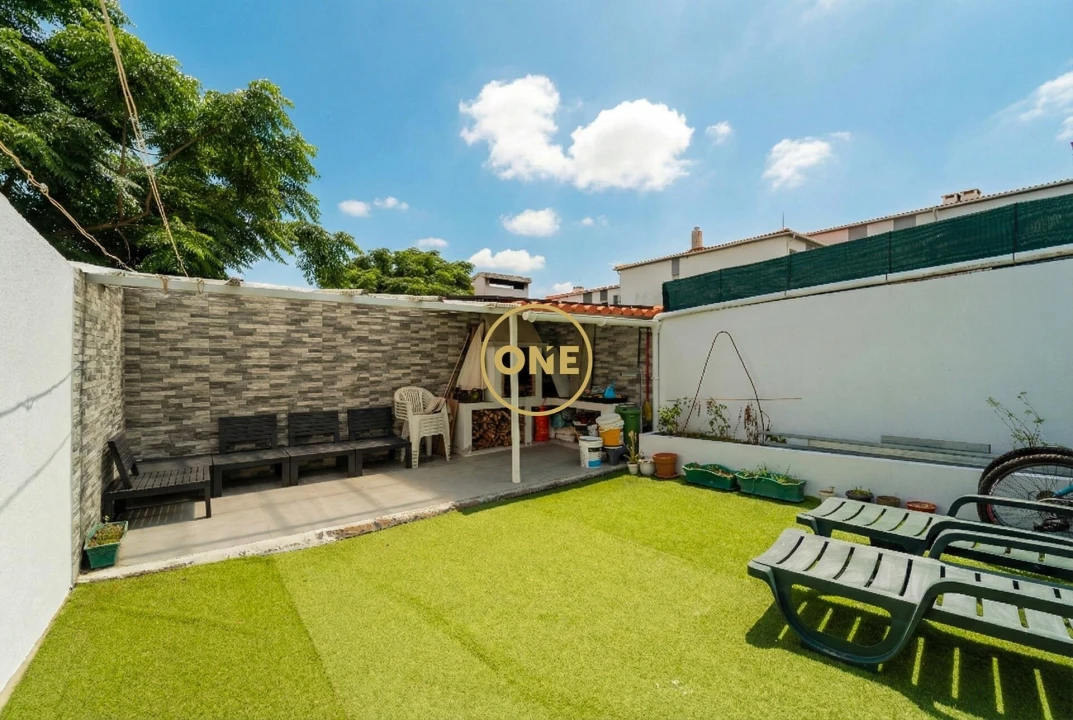 Moradia T3 para Venda em Ponta Delgada (São José) Foto 15