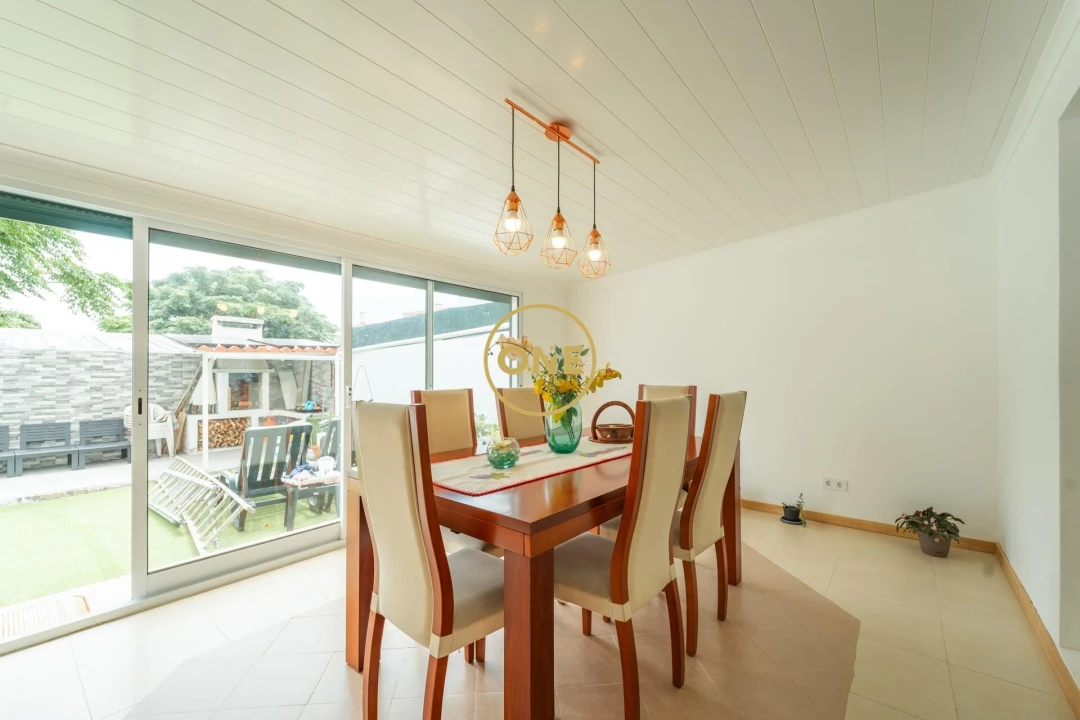 Moradia T3 para Venda em Ponta Delgada (São José) Foto 10