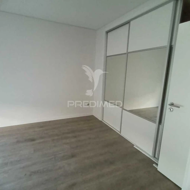 Moradia T4 para Venda em Fernao Ferro Foto 20