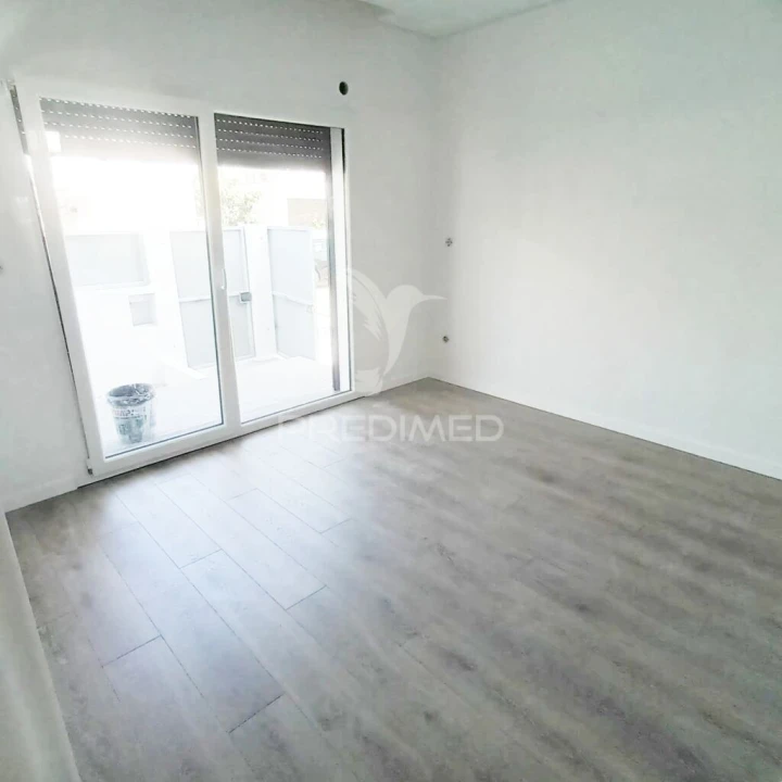 Moradia T4 para Venda em Fernao Ferro Foto 18