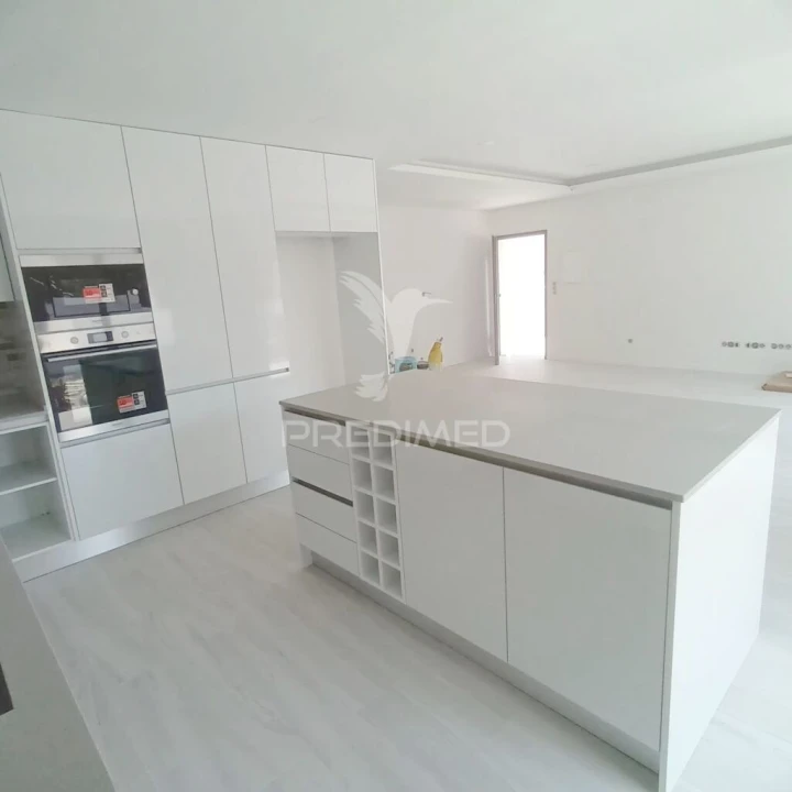 Moradia T4 para Venda em Fernao Ferro Foto 7