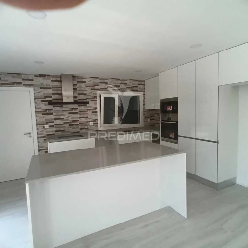 Moradia T4 para Venda em Fernao Ferro Foto 2