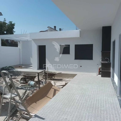 Moradia T4 para Venda em Fernao Ferro Foto 18