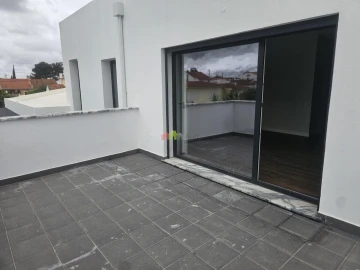 Moradia T5 para Venda em Azeitão (São Lourenço e São Simão)