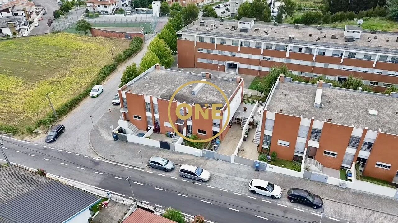 Moradia T3 para Venda em Castêlo da Maia Foto 26