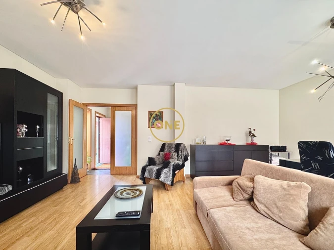 Moradia T3 para Venda em Castêlo da Maia Foto 4