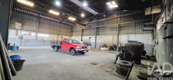 Armazém para Venda em Oiã