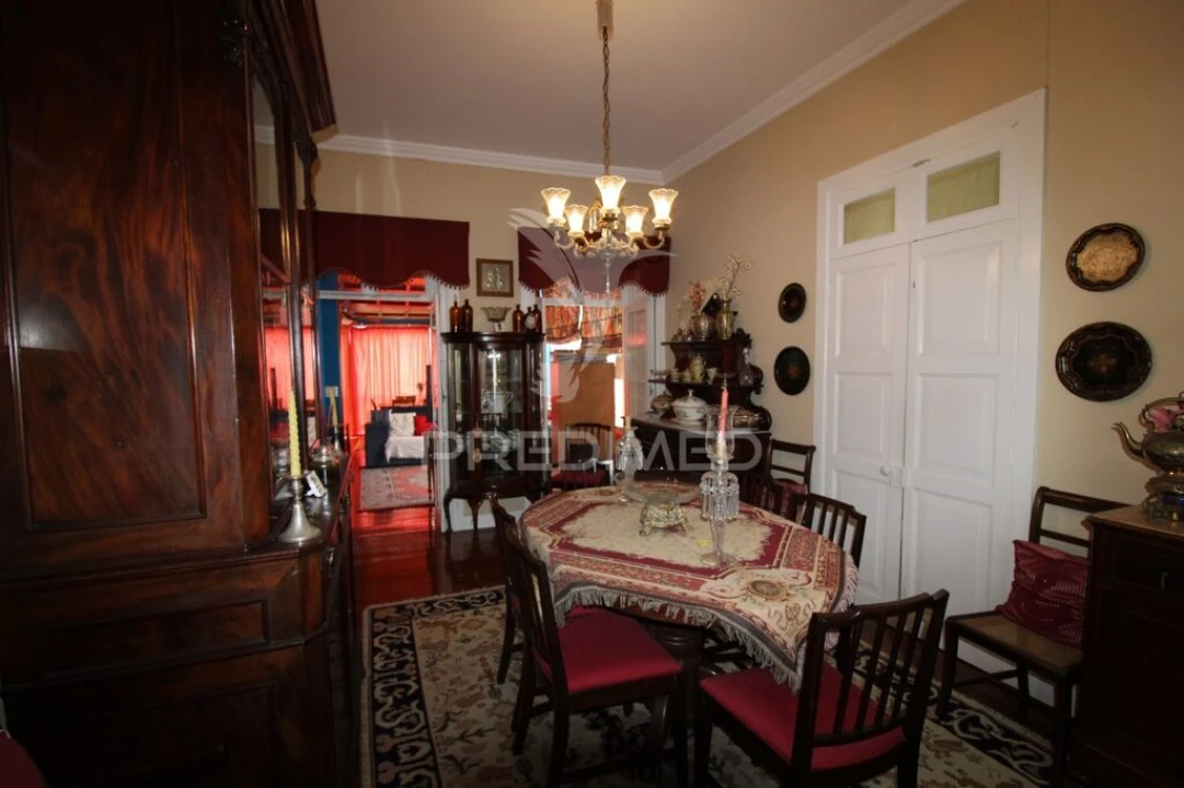 Moradia T4 para Venda em Angra (São Pedro) Foto 17