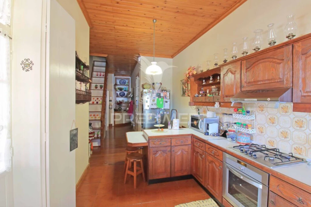 Moradia T4 para Venda em Angra (São Pedro) Foto 11