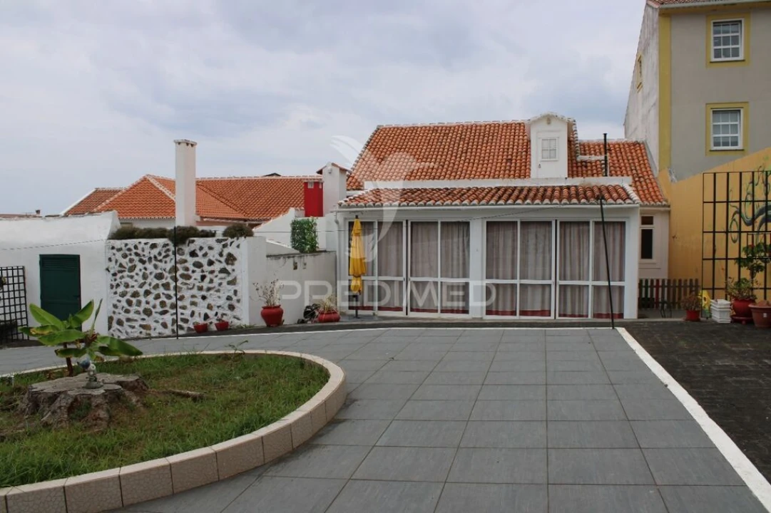 Moradia T4 para Venda em Angra (São Pedro) Foto 5