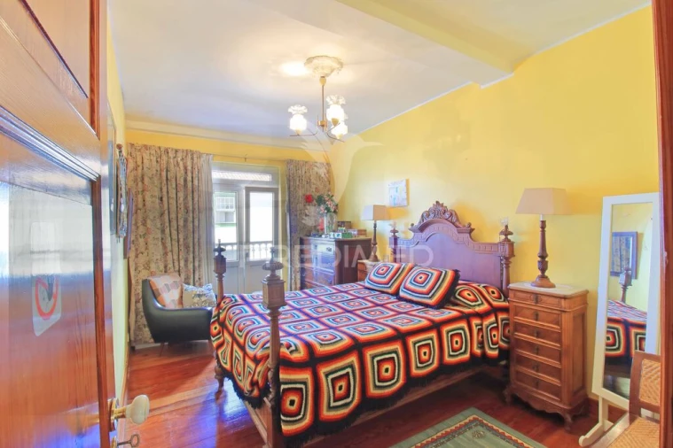 Moradia T4 para Venda em Angra (São Pedro) Foto 15