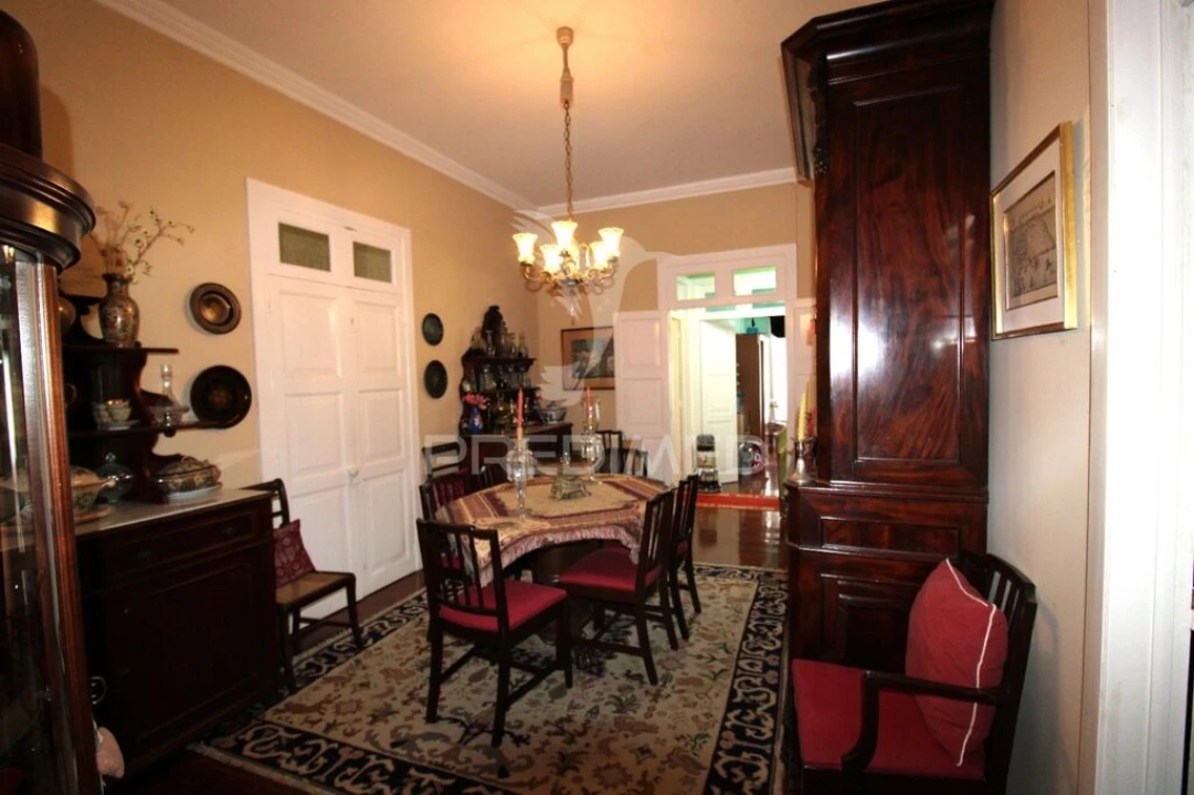 Moradia T4 para Venda em Angra (São Pedro) Foto 13