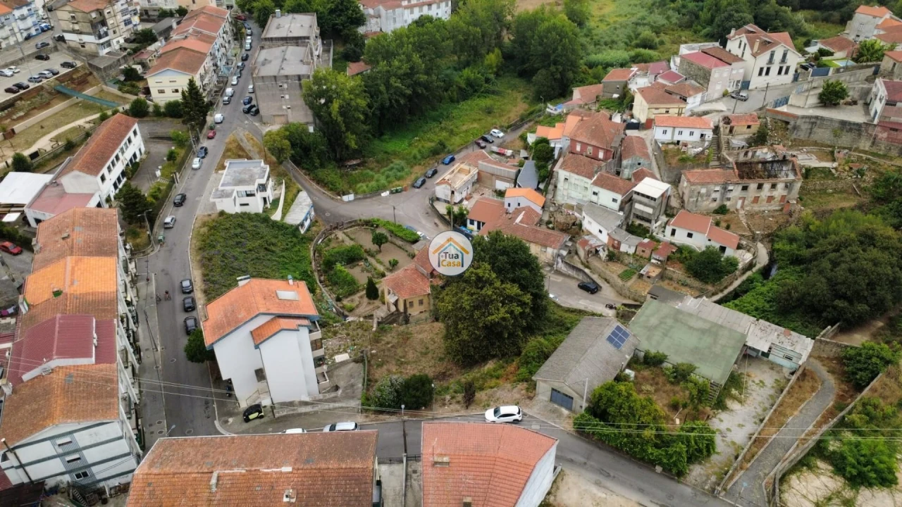 Terreno para Venda em Oliveira do Douro Foto 10