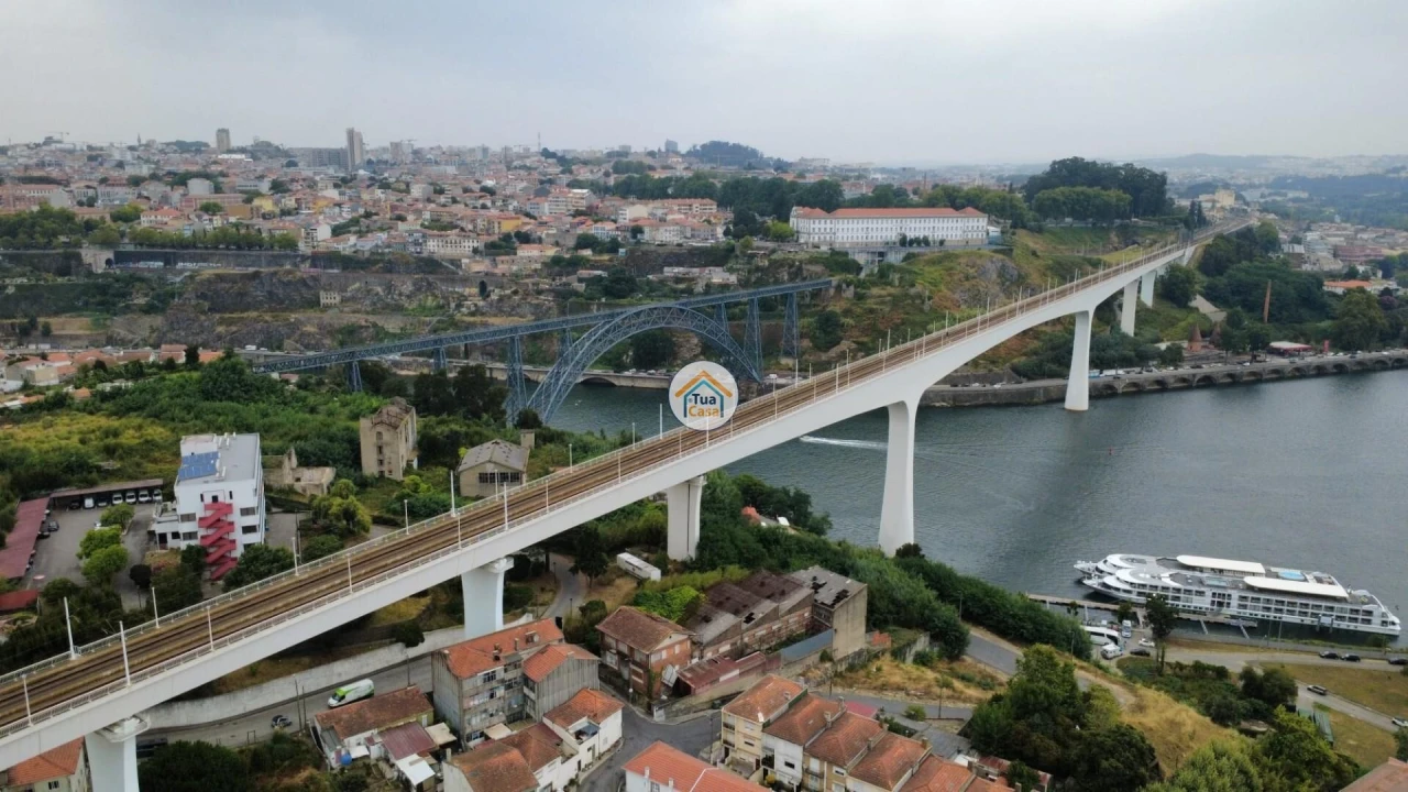 Terreno para Venda em Oliveira do Douro Foto 11