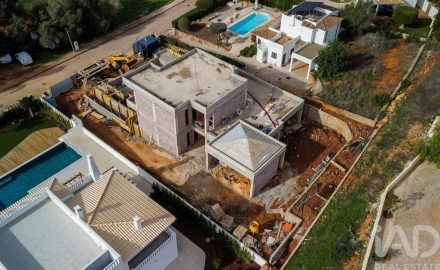 Moradia T3 para Venda em Albufeira e Olhos de Água