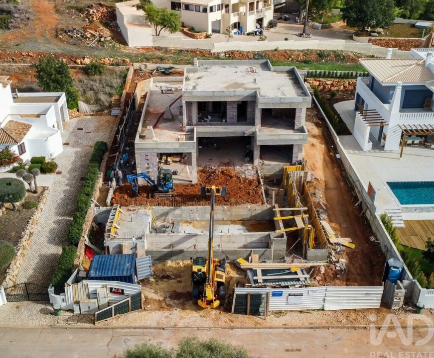 Moradia T3 para Venda em Albufeira e Olhos de Água Foto 26