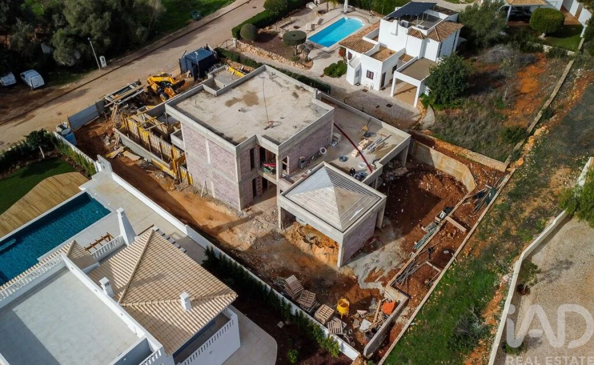 Moradia T3 para Venda em Albufeira e Olhos de Água Foto 28