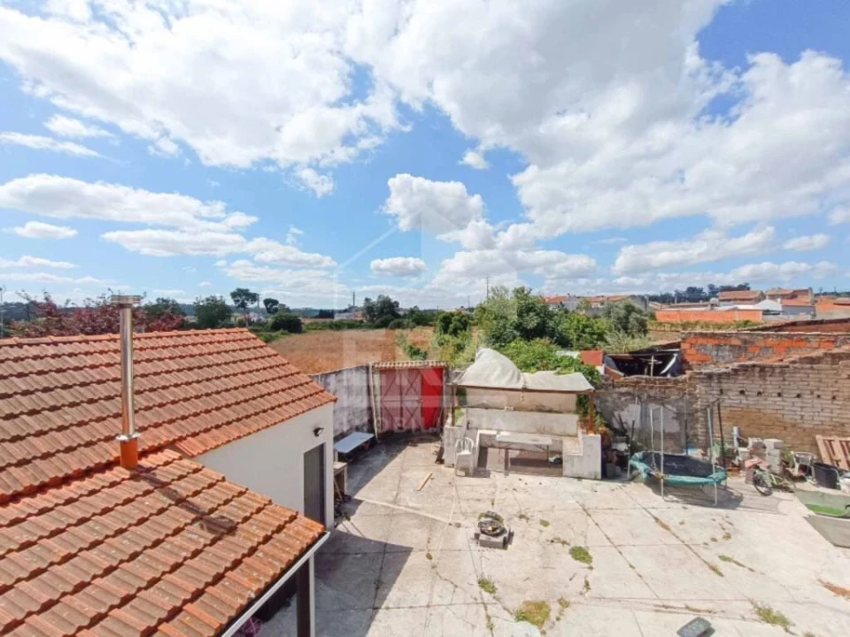 Moradia T5 para Venda em Eixo e Eirol Foto 34