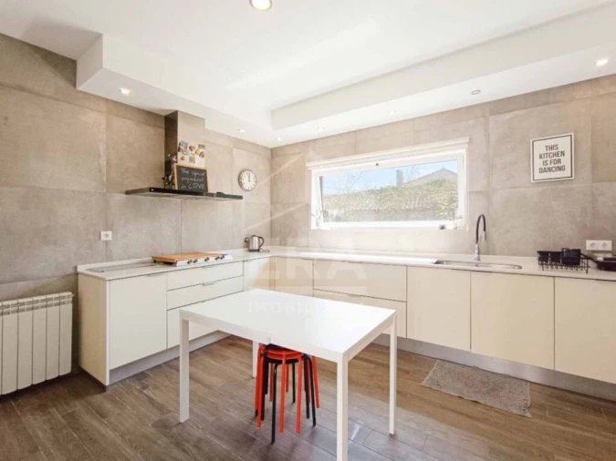 Moradia T5 para Venda em Eixo e Eirol Foto 6