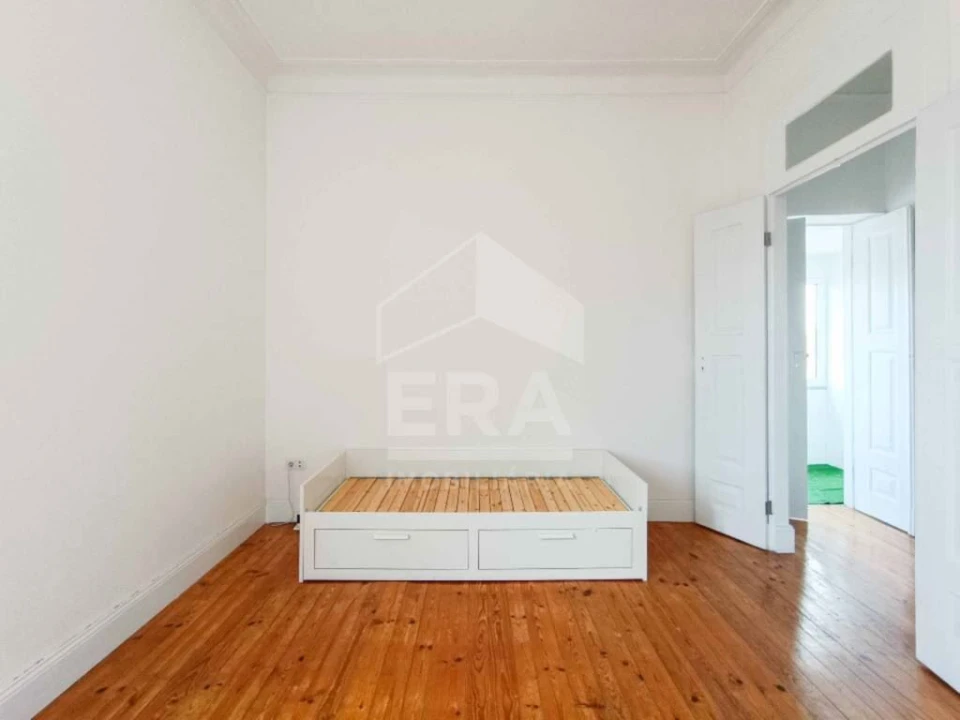 Moradia T5 para Venda em Eixo e Eirol Foto 25