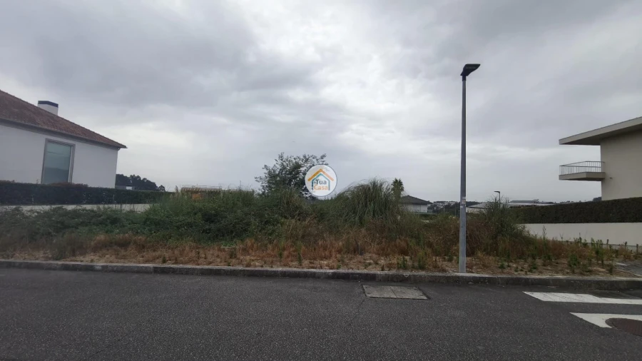 Terreno para Venda em Serzedo e Perosinho Foto 6