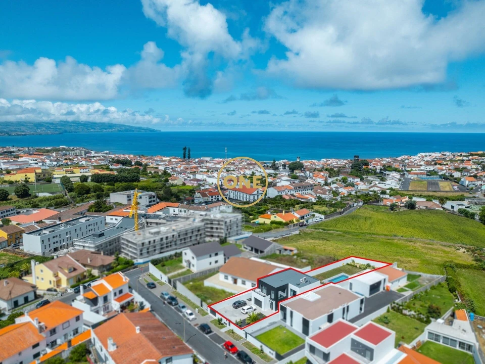 Moradia T2 para Venda em Ribeira Grande (Matriz) Foto 38