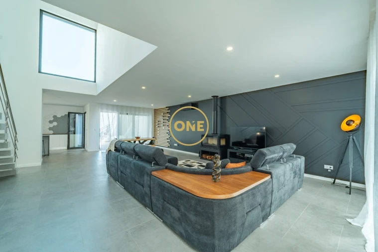 Moradia T2 para Venda em Ribeira Grande (Matriz) Foto 9