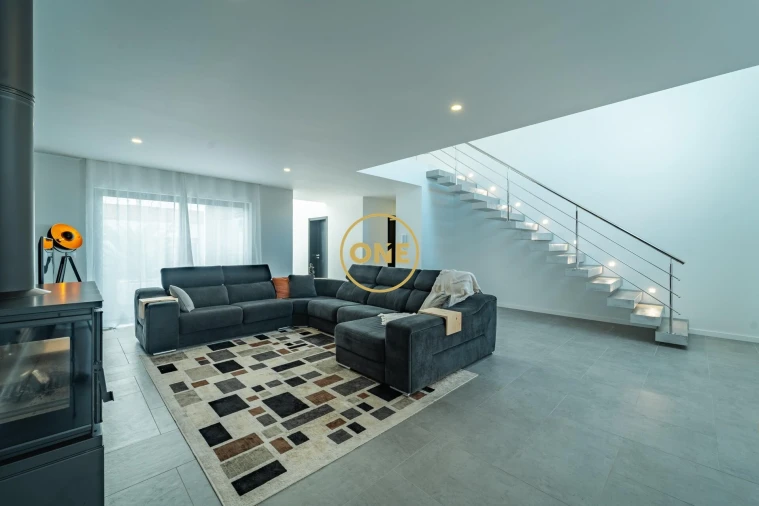 Moradia T2 para Venda em Ribeira Grande (Matriz) Foto 10