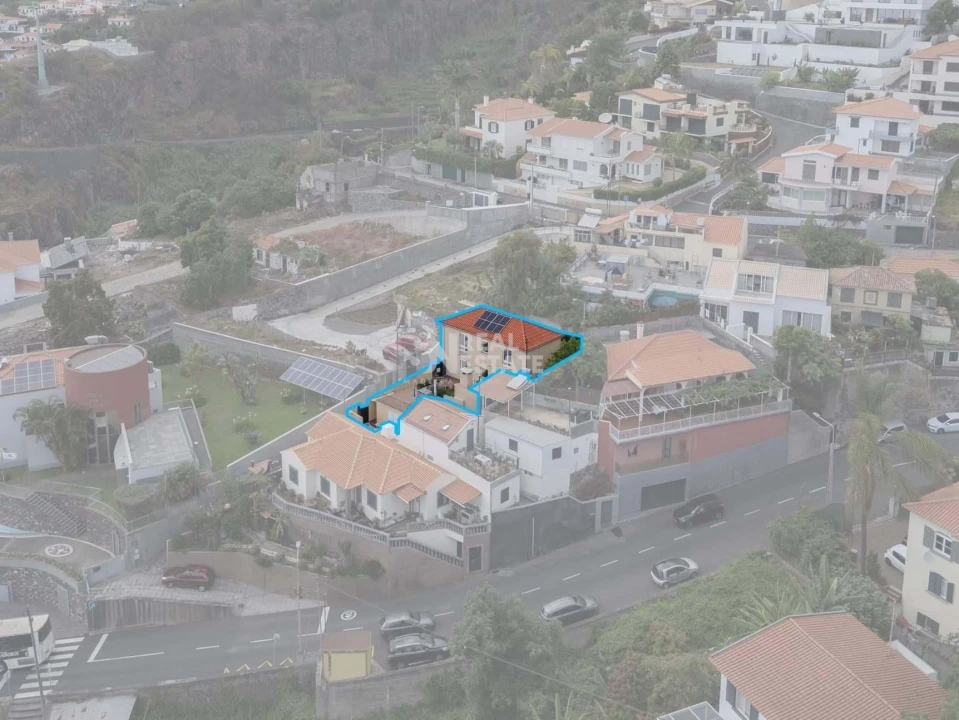 Moradia T3 para Venda em Funchal (Santa Maria Maior) Foto 3