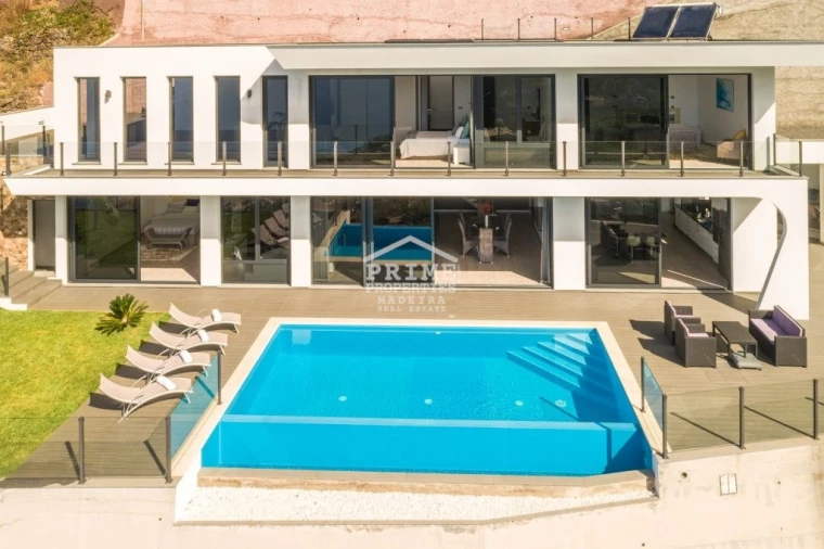 Moradia T3 para Venda em Arco da Calheta Foto 41