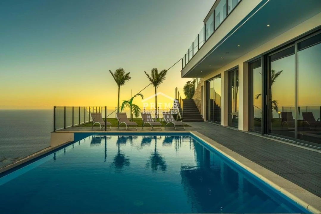 Moradia T3 para Venda em Arco da Calheta Foto 45