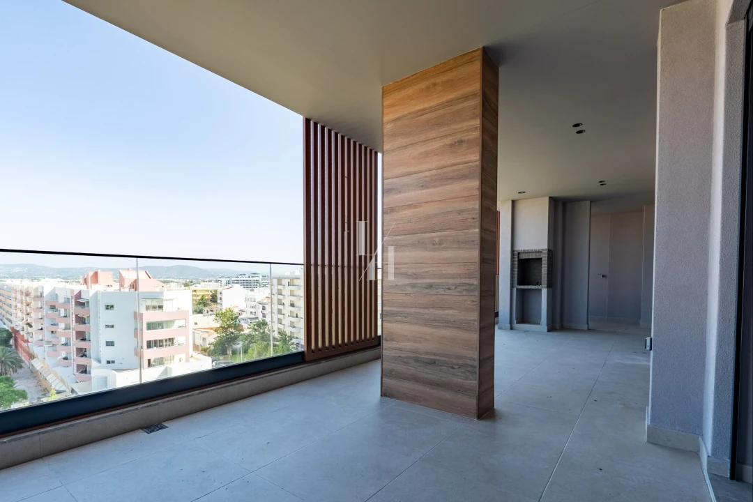Apartamento T5 para Venda em Faro (Sé e São Pedro) Foto 5