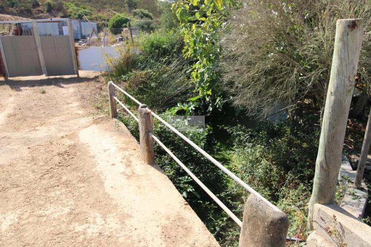 Quinta T4 para Venda em Aljezur Foto 23