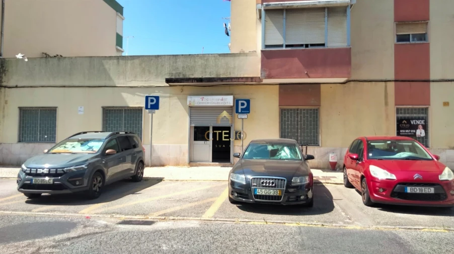 Negócio para Venda em Póvoa de Santa Iria e Forte da Casa Foto 14