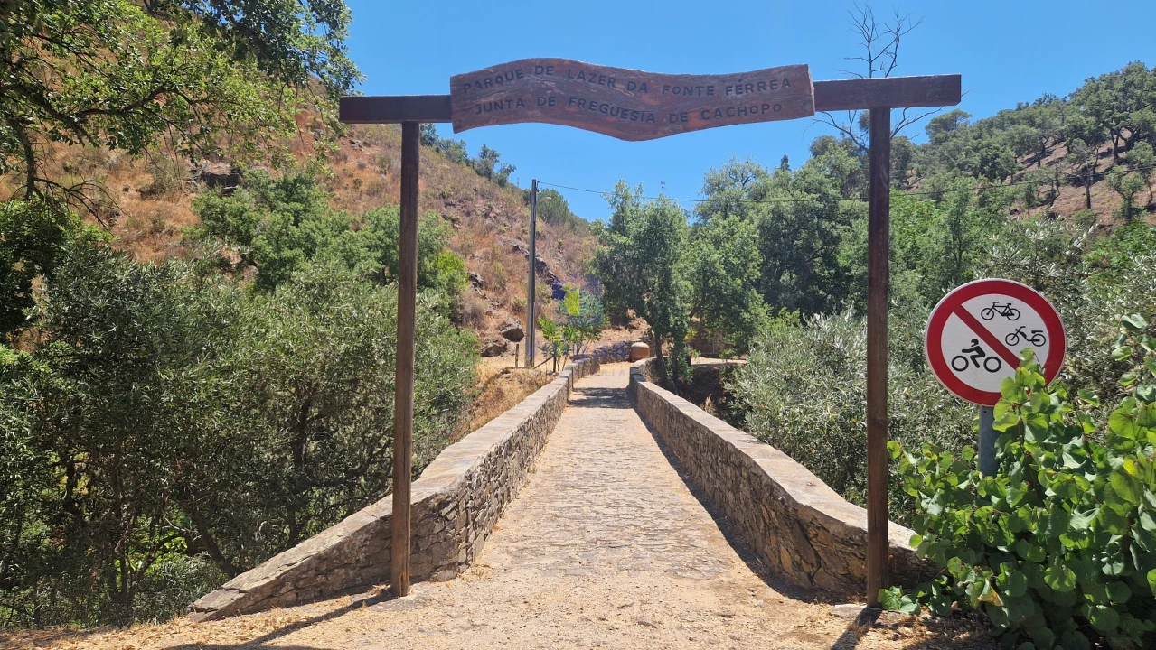 Moradia T1 para Venda em Cachopo Foto 19