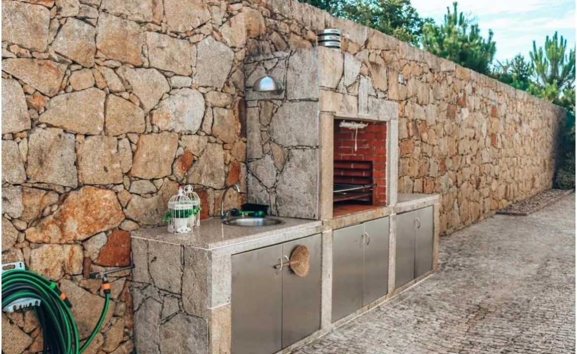 Moradia T5 para Arrendamento em Parada de Gatim Foto 10