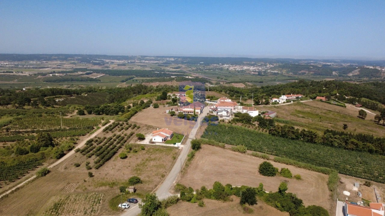 Quinta T2 para Venda em Usseira Foto 11