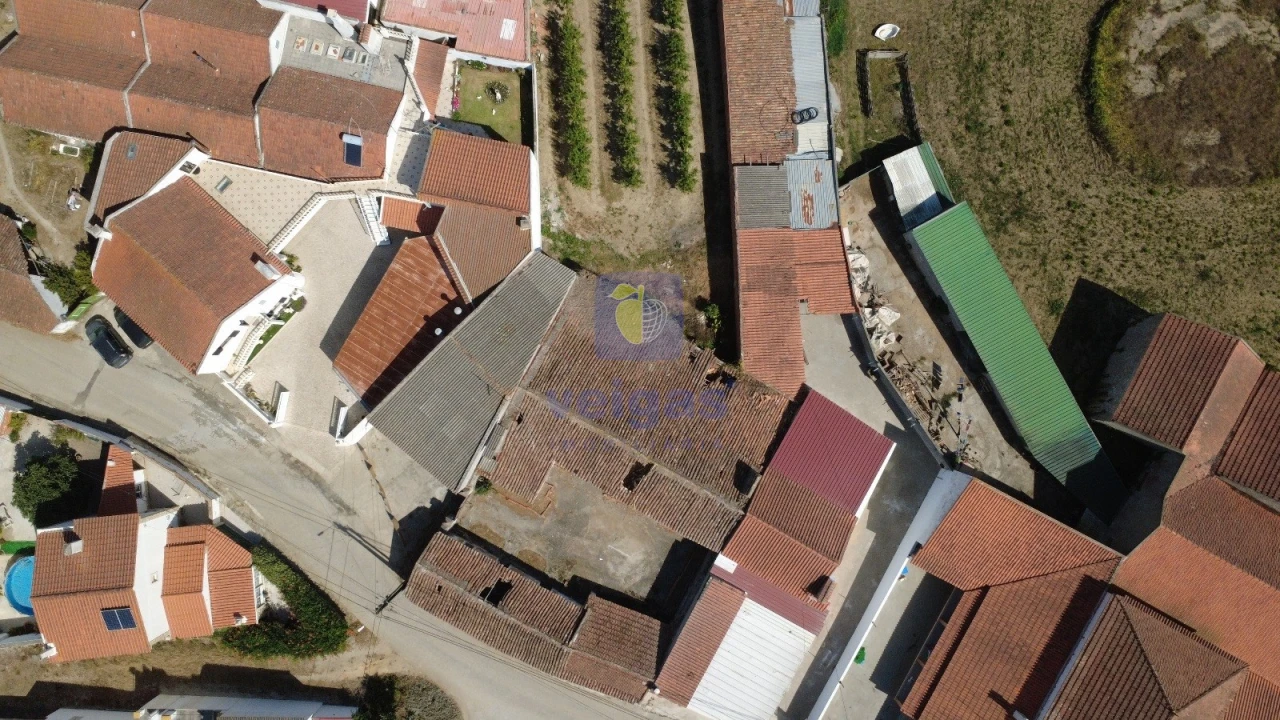 Quinta T2 para Venda em Usseira Foto 23