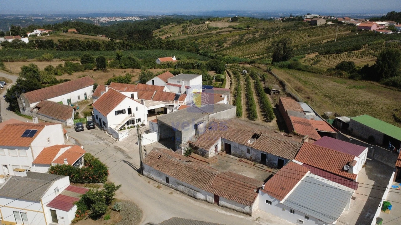 Quinta T2 para Venda em Usseira Foto 24