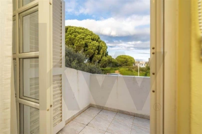 Moradia T1 para Venda em Albufeira e Olhos de Água