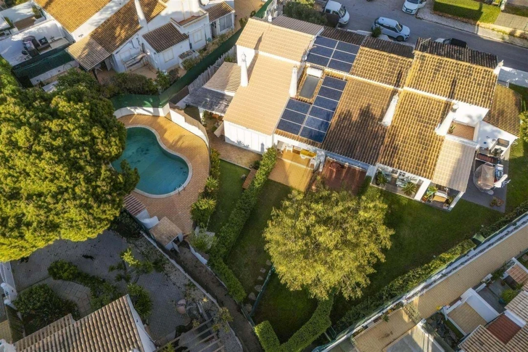Moradia T1 para Venda em Albufeira e Olhos de Água Foto 2