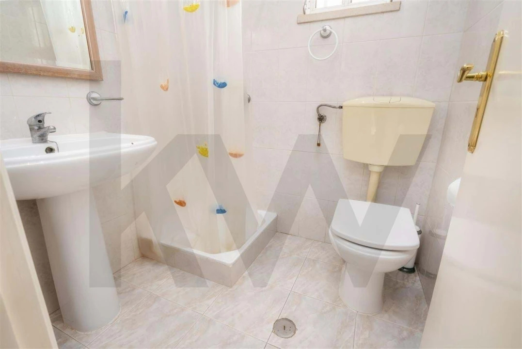 Moradia T1 para Venda em Albufeira e Olhos de Água Foto 45